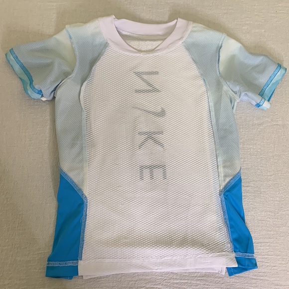 Kids Nike Dri-Fit T-shirt in Size Small NWT - Picture 12 of 12